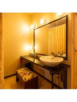 ALOHA/メイクルーム