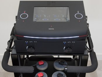 よしおか鍼灸整骨院/電気を流して改善します