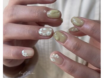 ネイルサロン ティフィン(tiffin)の写真/小さなお爪にぴったりの可愛いデザイン多数♪高い技術力で、繊細アートも対応OK！