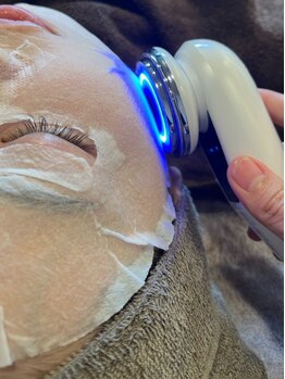 毛穴ケア専門店 Clear Whiteの写真/【21時迄】日差しを浴びた肌を仕事帰りにリセット！美白特化のオーダーメイドパックで圧倒的な透明感を
