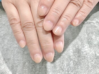 ヒールネイル(heal nail)/ナチュラルbeige×dot.