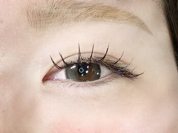 LEDエクステ専門店Fedis【マツエク/まつげパーマ/アイブロウ/フェイシャルワックス】/LED/フラットラッシュ