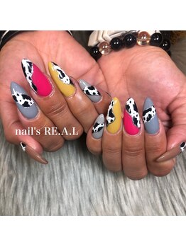 ネイルズリアル 倉敷(nail's RE.A.L)/ダルメシアンネイル