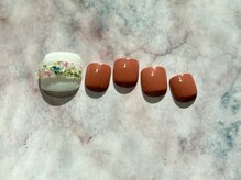 ミーム(meme)/フラワーフットネイル