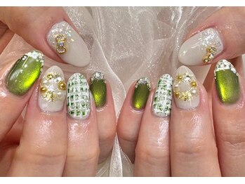 アリイネイルズ(ALII Nails)/リースとツイード緑マグネイル