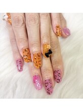 ヒョウ柄ネイル