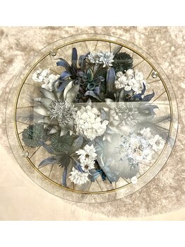 ドシル(DOCILE)/フラワーテーブル