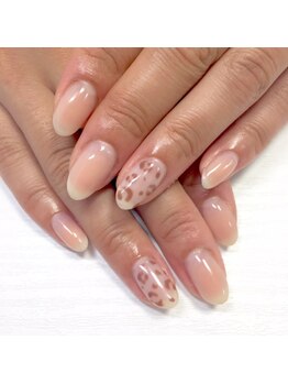 テラックス/チークネイル