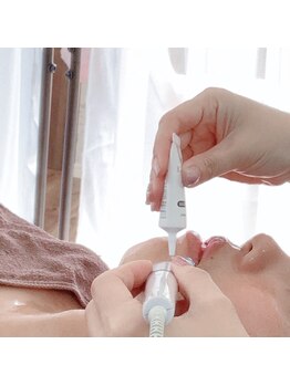 ルネ(Lune)/ポレーションで専用美容液導入