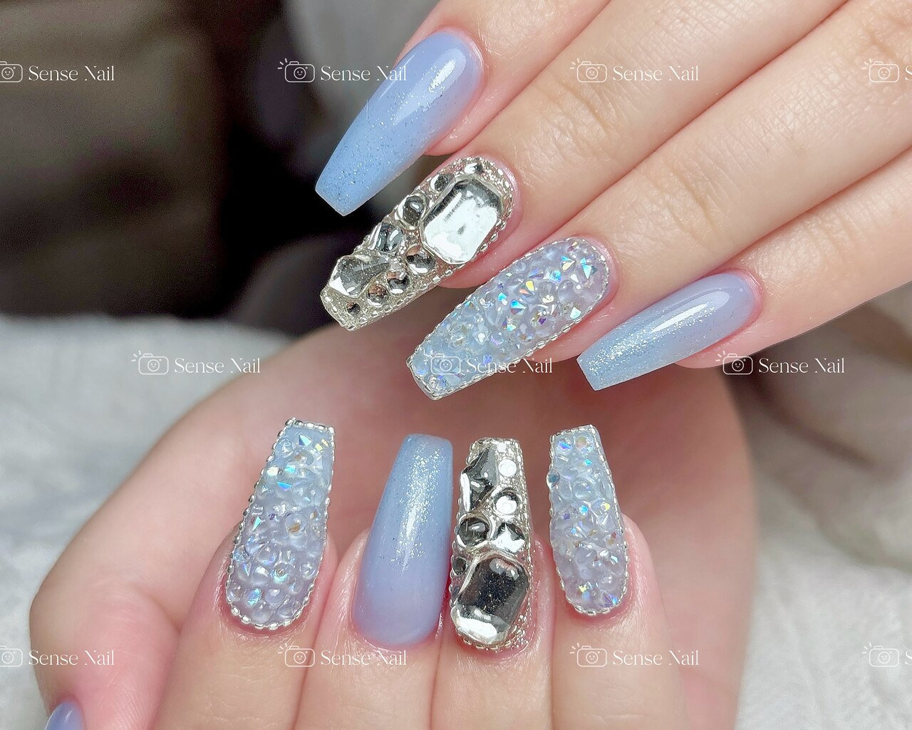 2026年春トレンド】ラメのネイルデザイン集｜人気順｜78ページ目