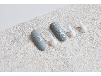 プレンティー 北千住西口店(plenty)/月ネイル