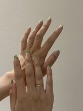 ミントリーフ バイ リート(Mint leaf by Reat)/アシンメトリーネイル