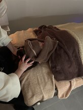 アイデザインブリンク(eye design BLINK)/ヘッドスパの様子