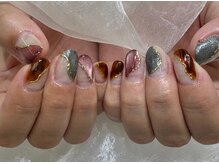 アリイネイルズ(ALII Nails)/変形フレンチとべっ甲とミラー