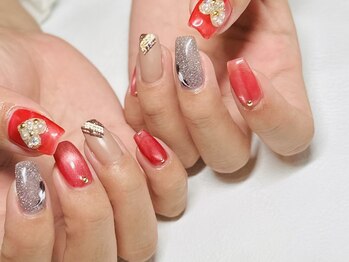 カイヤナイト(Nail Salon Kyanite)/手描きバレンタインデザイン