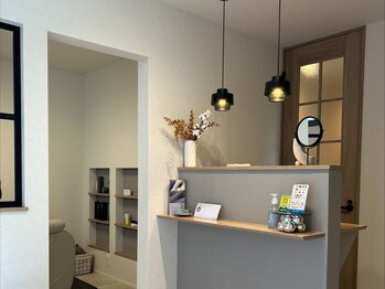アイプラス フレーテの写真/2024年7月に移転リニューアルオープン★まつげの達人がいるお店♪まつ毛のお悩みお気軽にご相談ください◇