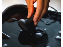 トッカサロン(Tocca salon)/遠赤外線効果のある玄武岩を使用