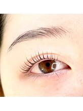 ノエルブラン(Noel blan)/一人一人の瞼の形に合わせます