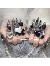 エスフィーネイルサロン ブリーユ(Esfy nailsalon Brille)/黒と白でゴテゴテロングネイル