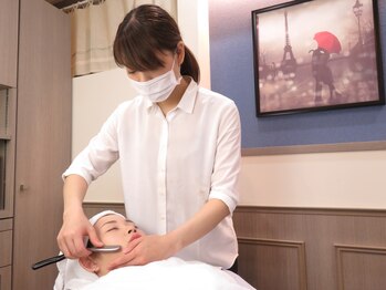 グレイスフルバーバー 赤坂見附店/完全個室のお席〈赤坂/理容室〉