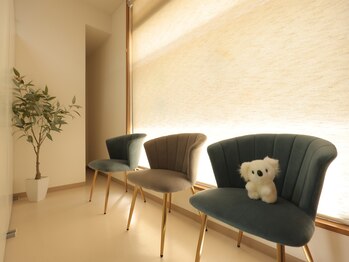 癒しのコアラ 一条 大宮店/待合スペース