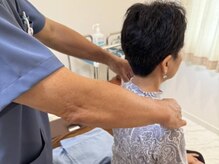 オリエンタル鍼灸マッサージ治療院の雰囲気（一人一人の体の状態や不調の原因を見極め、丁寧に施術します。）