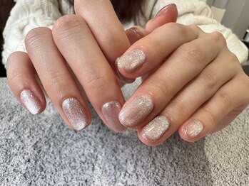 カットスタジオ ジー(cut studio g.)/マグネットネイル