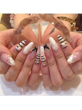 エスフィーネイルサロン ブリーユ(Esfy nailsalon Brille)/フレンチネイル