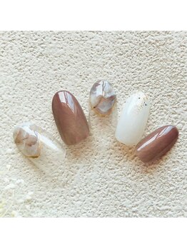 ネイルサロン アリイ(Alii)/4月定額デザイン