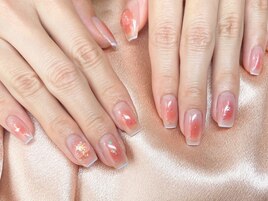 大人ぽわっとチークネイル