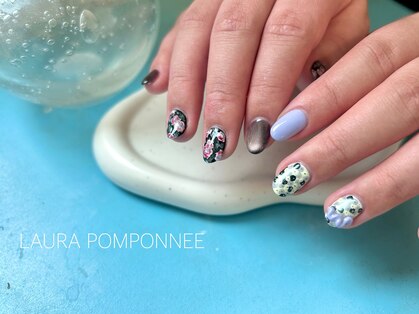ローラポンポニー(Laura pomponnee)の写真