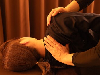 ムーン(MOON)/肩甲骨周りを中心に整えます