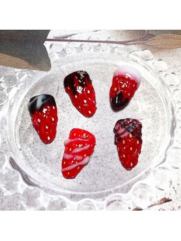 いちごネイル