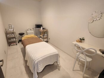 ラボーテエサンテ バイ ティアラ(la beaute et sante by Tiara)/エステroom