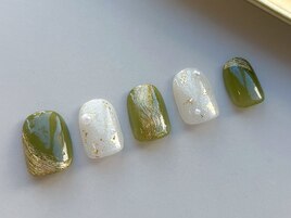 金箔抹茶ミルクネイル