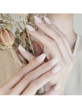 サロンド うるりら 秋田本店(salon de うるりら)/オフホワイト×クリア