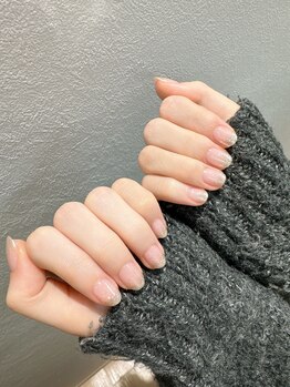 ラメグラデーションネイル