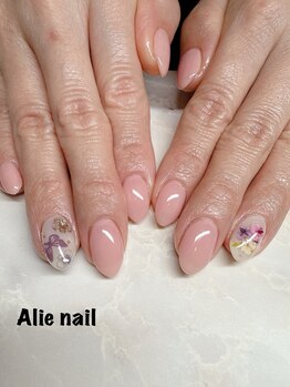 アリーネイル(Alie nail)/
