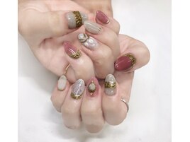 ピンク×メタリックネイル