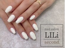 リリ セカンド(LILi second.)/白ネイル