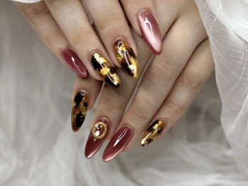 ワイアールトータルサロン(YR total salon)の写真/【栄/矢場町エリア◆深夜24時迄営業】24時以降も相談可◎トレンドからシンプル、イベントネイルもお任せ♪