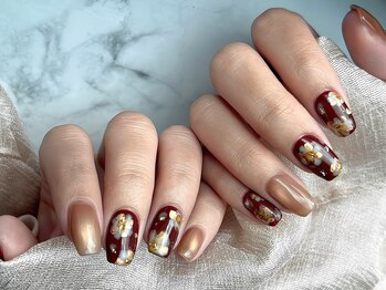 ネイルアンドアイラッシュ シシュ なんば本店(nail&eyelash SyiSyu)/フラワーネイル