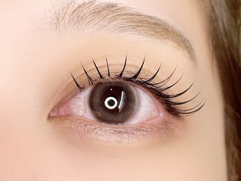 モンスリール 麻布十番(Mon Sourire)の写真/LEDマツエクでモチ抜群◎【フラットラッシュ120本まで付け放題初回¥8000】LED変更(+¥2500)可能◎[麻布十番]