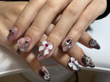 イズミ ユキ ネイル サロン(IZUMI YUKI NAIL SALON)