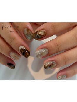 ショートネイルデザインが豊富