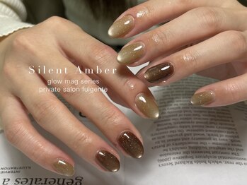 ベージュ×ブラウン