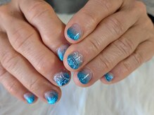 推しカラーネイル＋ロゴ