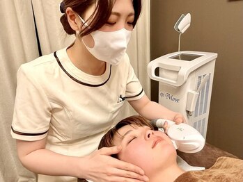 フィズ 練馬店(&FIS)の写真/【脱毛&ハーブピーリングで肌トラブルを予防し肌質改善◎】お肌の土台を整え透明感のあるツヤ肌に♪[毛穴]