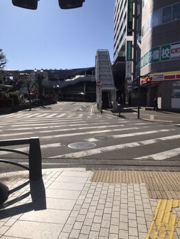 クレア 秦野店(CREA)/店舗への道順1