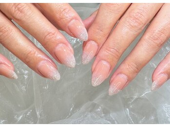 アリイネイルズ(ALII Nails)/ベイビーブーマー風ネイル
